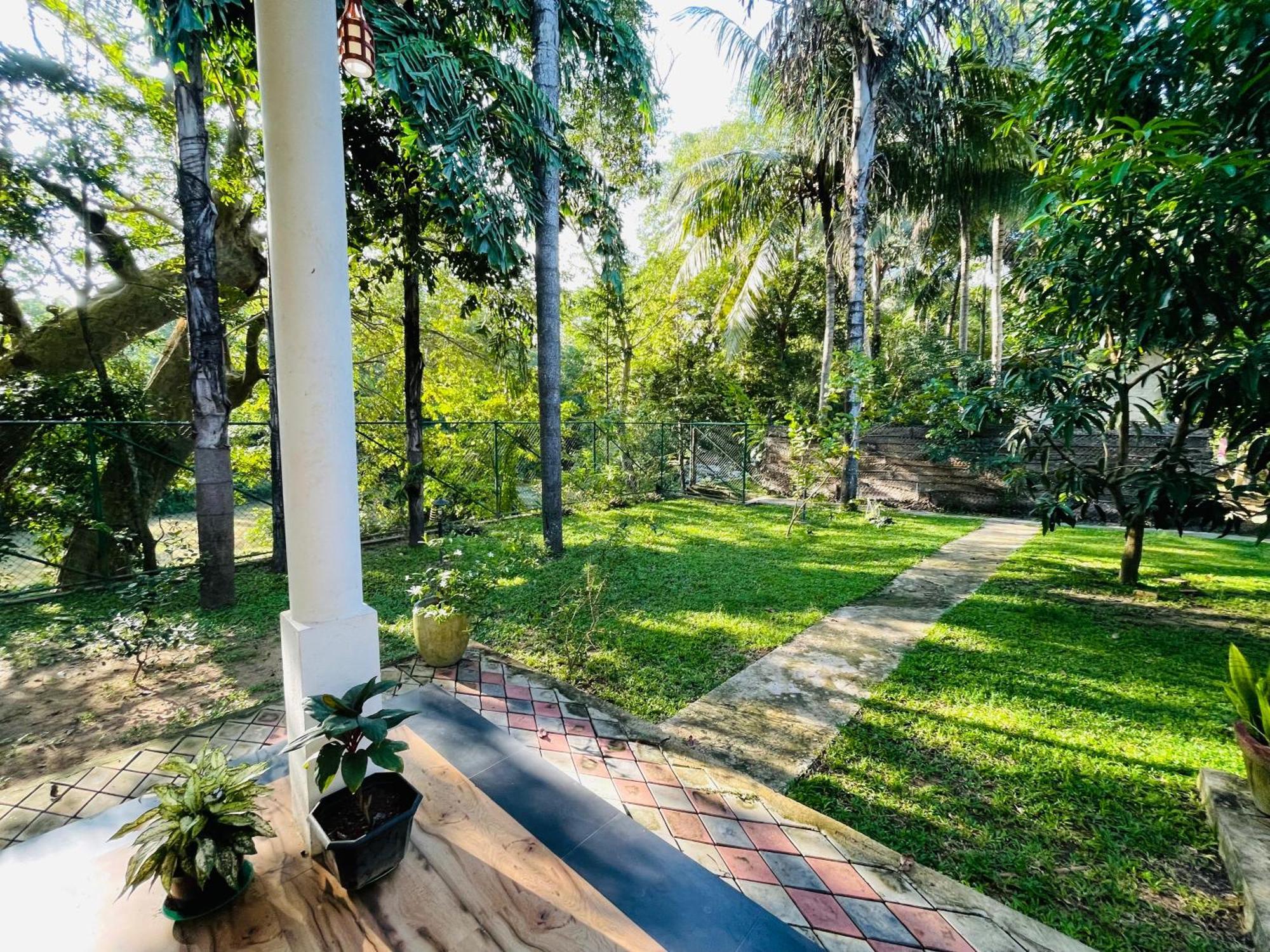Yala Safari River View Hotel Tissamaharama Exteriér fotografie