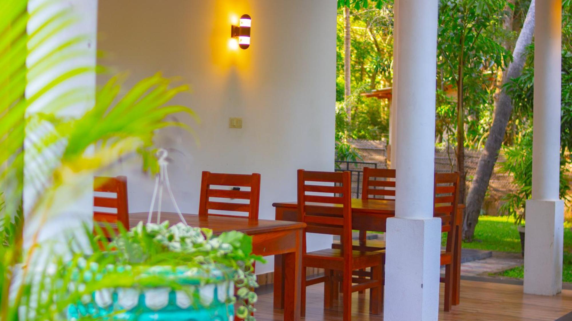 Yala Safari River View Hotel Tissamaharama Exteriér fotografie